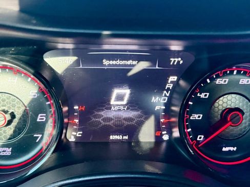 Used 2018 Dodge Charger SXT w/ Blacktop Package image 32