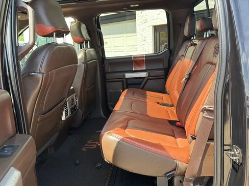 Used 2019 Ford F250 King Ranch w/ King Ranch Ultimate Package AWD/4WD image 10