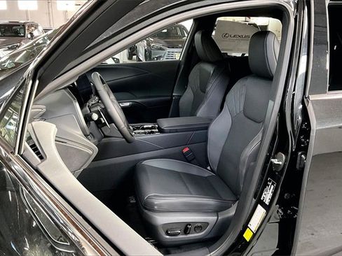 New 2026 Lexus RX 450h AWD image 9
