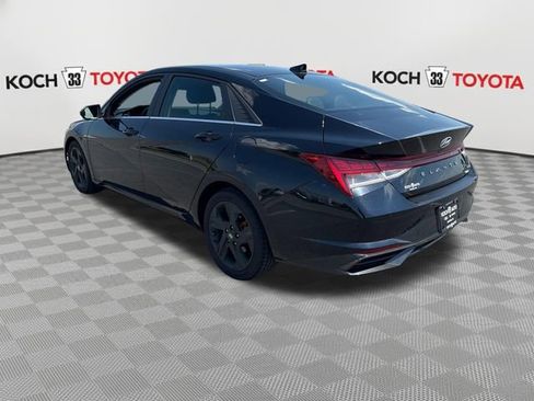Used 2021 Hyundai Elantra Limited FWD image 6