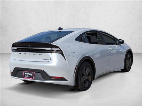 New 2026 Toyota Prius Plug-In Hybrid image 2