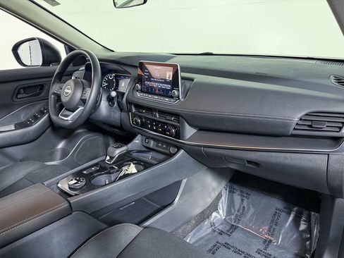 Certified 2024 Nissan Rogue S image 13