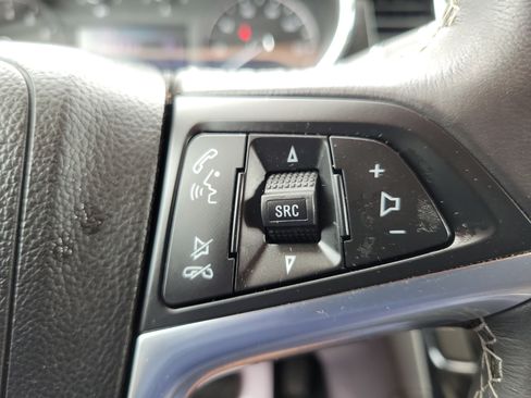 Used 2020 Buick Encore Preferred FWD image 17