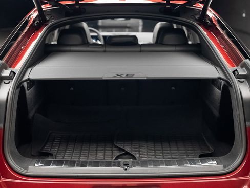 Used 2025 BMW X6 xDrive40i w/ Premium Package image 72