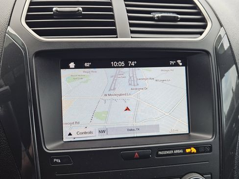 Used 2019 Ford Explorer XLT w/ Equipment Group 202A image 18