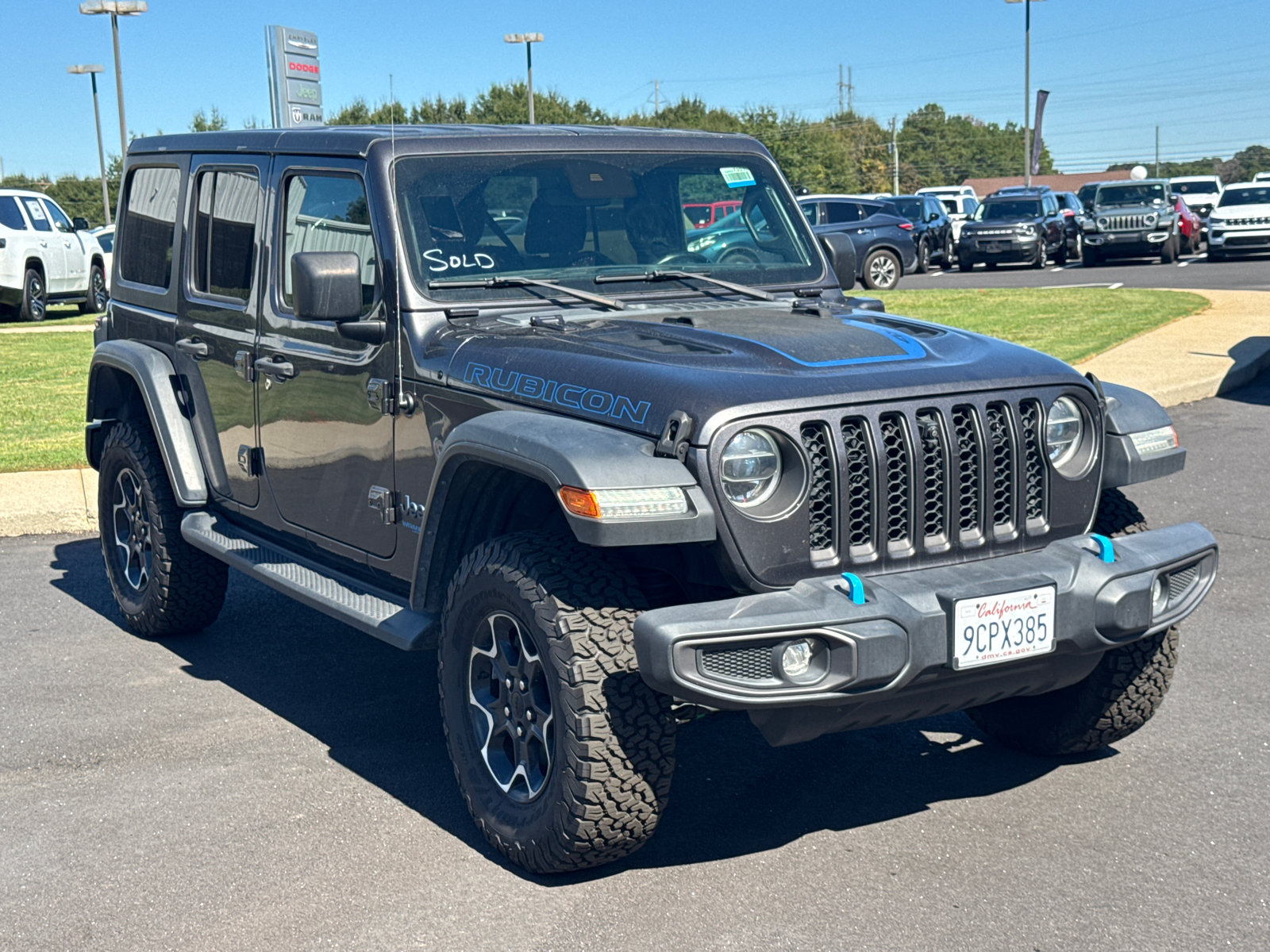 Used 2022 Jeep Wrangler Unlimited Rubicon 4xe w/ Safety Group AWD/4WD image 2