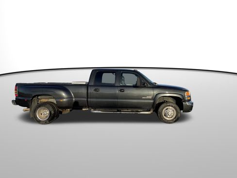 Used 2003 GMC Sierra 3500 SLE image 2