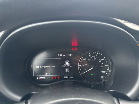 Used 2023 Nissan Kicks SV image 6