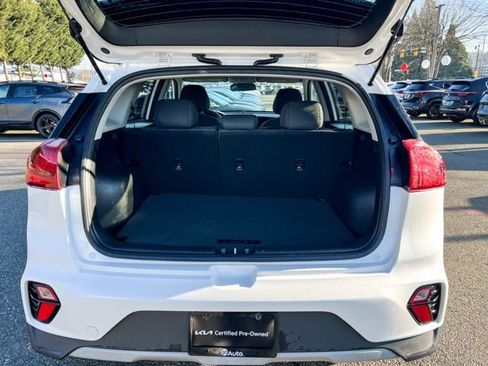 Certified 2022 Kia Niro LXS w/ Digital Cluster Package image 11