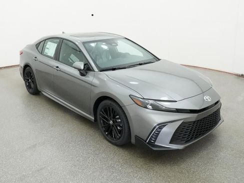New 2026 Toyota Camry SE image 14
