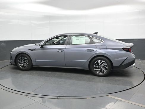 New 2026 Hyundai Sonata Blue FWD image 8