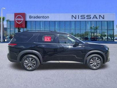 Certified 2025 Nissan Pathfinder SV