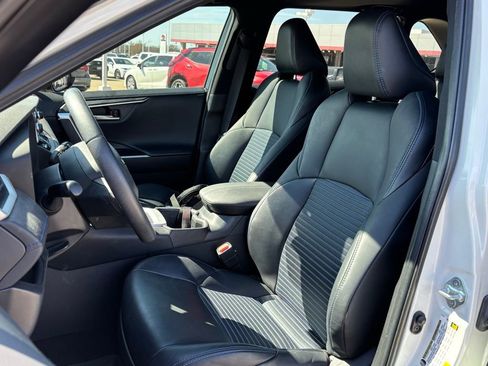 Used 2022 Toyota RAV4 XSE image 6