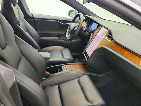 Used 2020 Tesla Model S Long Range image 28
