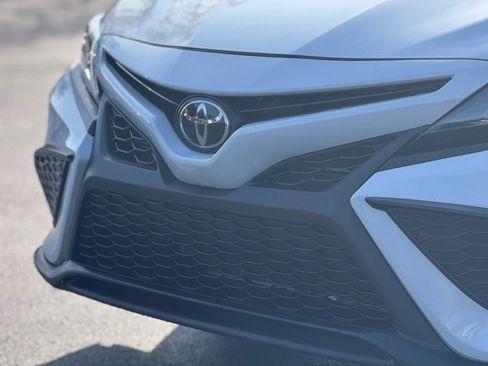 Used 2024 Toyota Camry SE image 8