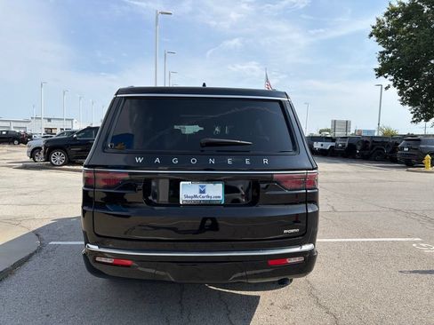 Used 2024 Jeep Wagoneer 4WD w/ Premium Group I image 4