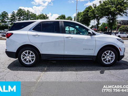 Used 2024 Chevrolet Equinox LT FWD image 10