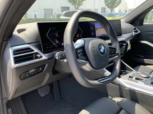 Used 2025 BMW 330i xDrive 330i xDrive w/ Convenience Package image 16