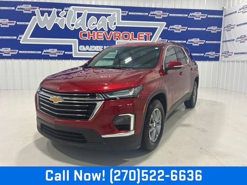 Used 2023 Chevrolet Traverse LT AWD/4WD image 1