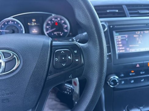 Used 2017 Toyota Camry LE image 15