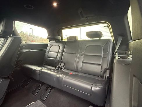 Used 2024 Lincoln Navigator Reserve image 25