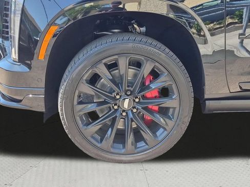 New 2026 Cadillac Escalade V w/ LPO, ONYX Package AWD/4WD image 34