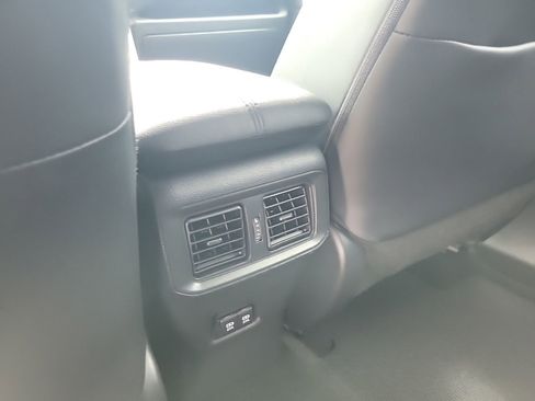 Used 2019 Toyota RAV4 XSE w/ XSE Weather Package AWD/4WD image 18