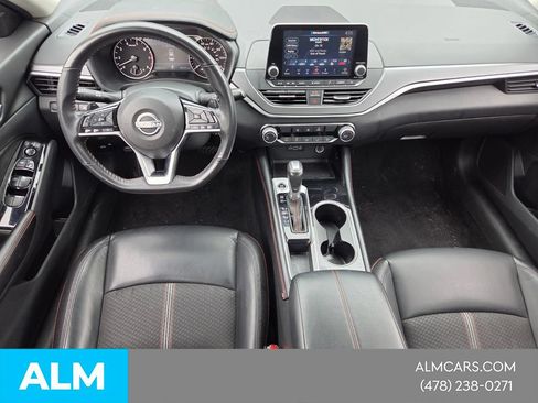 Used 2025 Nissan Altima 2.5 SR FWD image 15