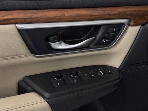 Used 2020 Honda CR-V Touring image 15