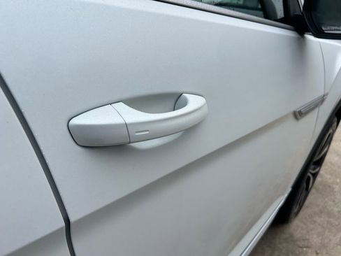 New 2026 Volkswagen Atlas Cross Sport SEL Premium R-Line image 36