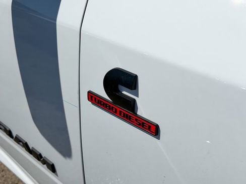 New 2026 RAM 2500 Laramie w/ Night Edition AWD/4WD image 7