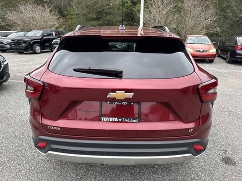 Used 2024 Chevrolet Trax LT image 3