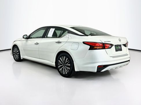 Used 2023 Nissan Altima 2.5 SV FWD image 5