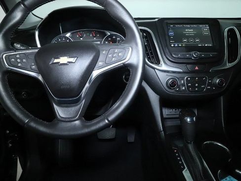 Used 2019 Chevrolet Equinox LT w/ Driver Convenience Package FWD image 26
