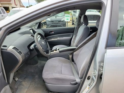 Used 2007 Toyota Prius Touring FWD image 2