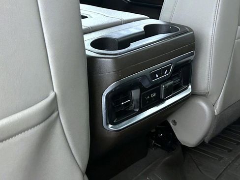 Used 2021 GMC Sierra 1500 SLT w/ SLT Premium Package AWD/4WD image 21