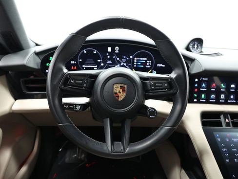 Used 2022 Porsche Taycan 4 Cross Turismo w/ Technology Package AWD/4WD image 21