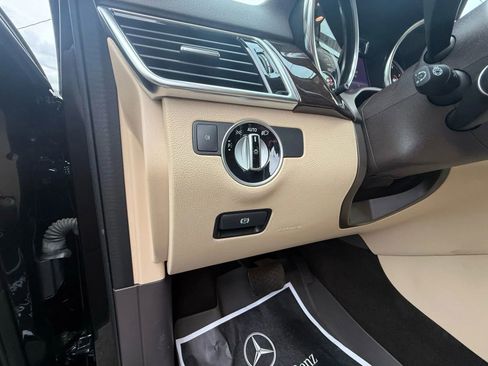 Used 2017 Mercedes-Benz GLE 350 GLE 350 4MATIC Sport Utility 4 image 24