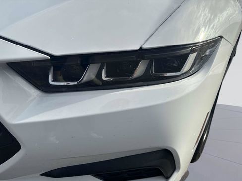 Used 2024 Ford Mustang Premium image 11