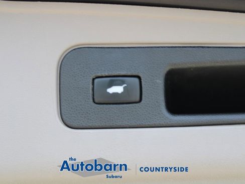Used 2015 Honda Odyssey Touring Elite image 32