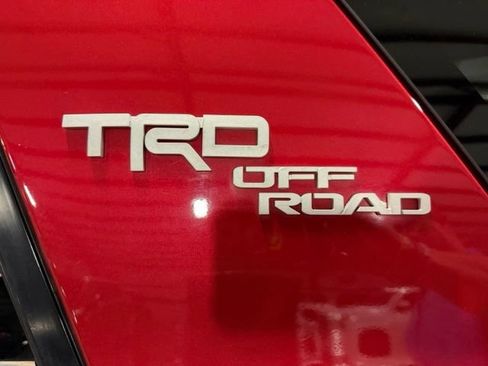 Used 2020 Toyota 4Runner TRD Off-Road Premium AWD/4WD image 9