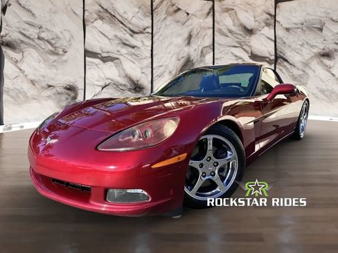 Used 2006 Chevrolet Corvette Coupe w/ Preferred Equipment Group RWD image 32