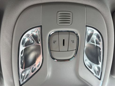 Used 2022 Jeep Compass Limited AWD/4WD image 13