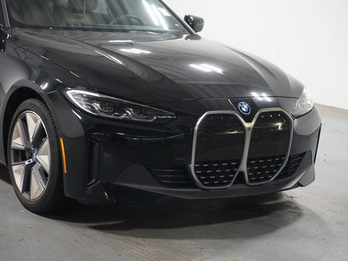 Used 2023 BMW i4 eDrive35 w/ Premium Package RWD image 4