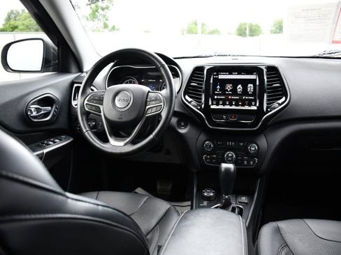 Used 2019 Jeep Cherokee Limited AWD/4WD image 24