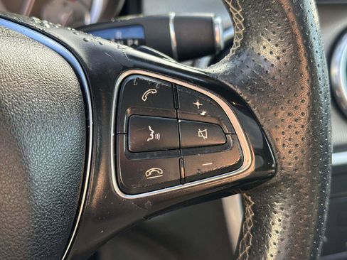 Used 2017 Mercedes-Benz GLA 250 4MATIC image 24