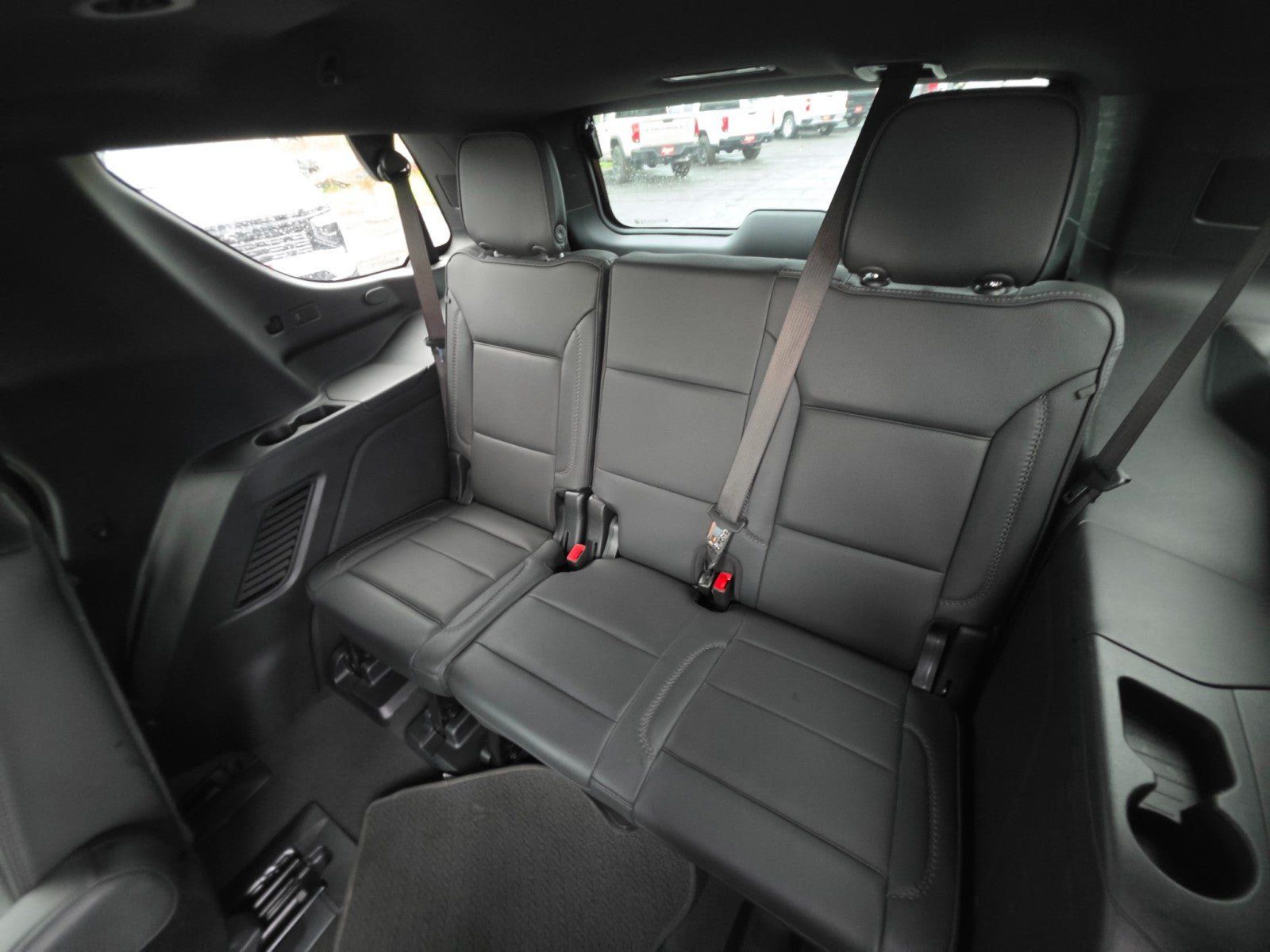 Used 2025 GMC Yukon Denali AWD/4WD image 25