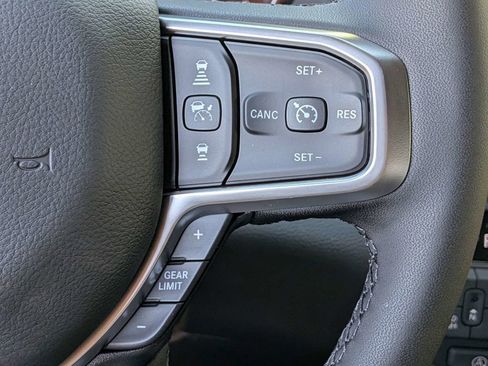 New 2026 RAM 1500 4x4 Crew Cab image 29