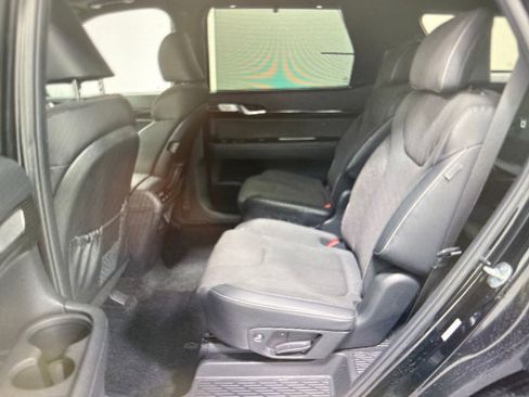 Used 2025 Hyundai Palisade Calligraphy image 9