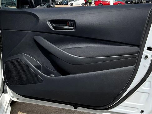Used 2025 Toyota Corolla LE image 22